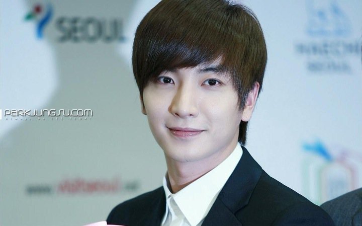 イトゥク KBANG SUPER JUNIOR - www.jsl.com.br